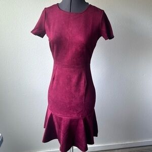 Rosie Harlow dress burgundy small ruffled fitted